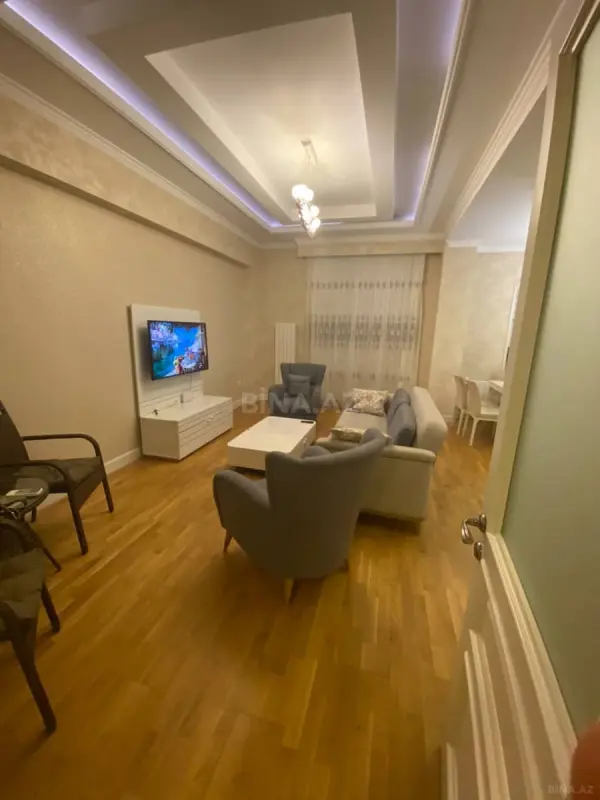 Kirayə verilir 3 otaqlı mənzil 100 m²