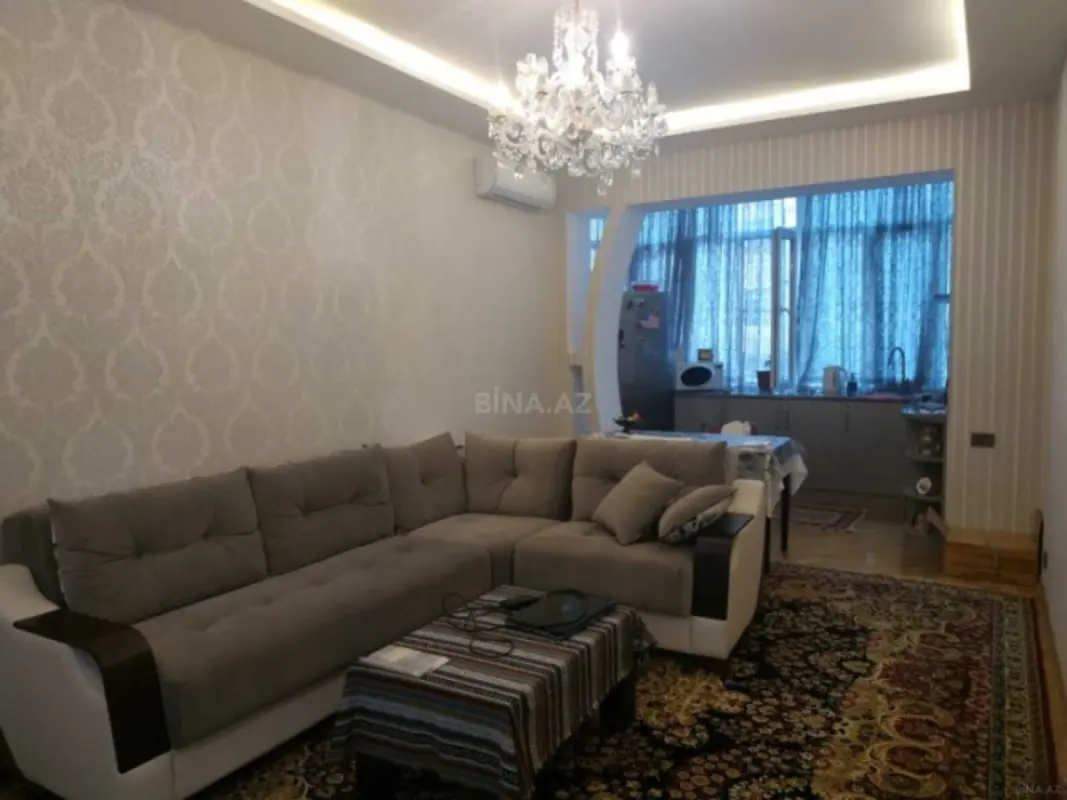 Kirayə verilir 2 otaqlı mənzil 70 m²