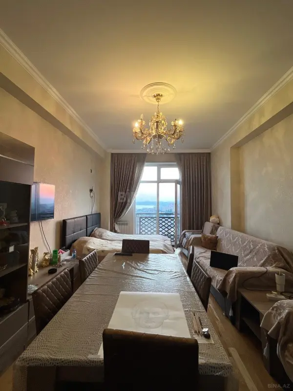 Satılır 2 otaqlı mənzil 70 m²