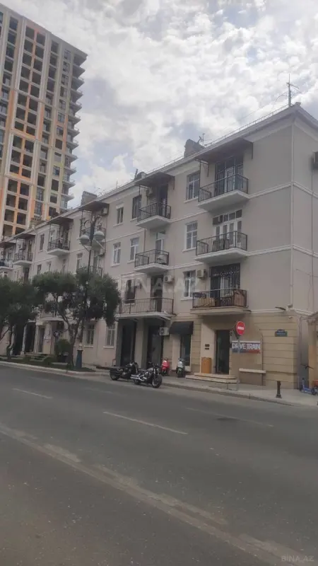 Satılır 1 otaqlı mənzil 30 m²