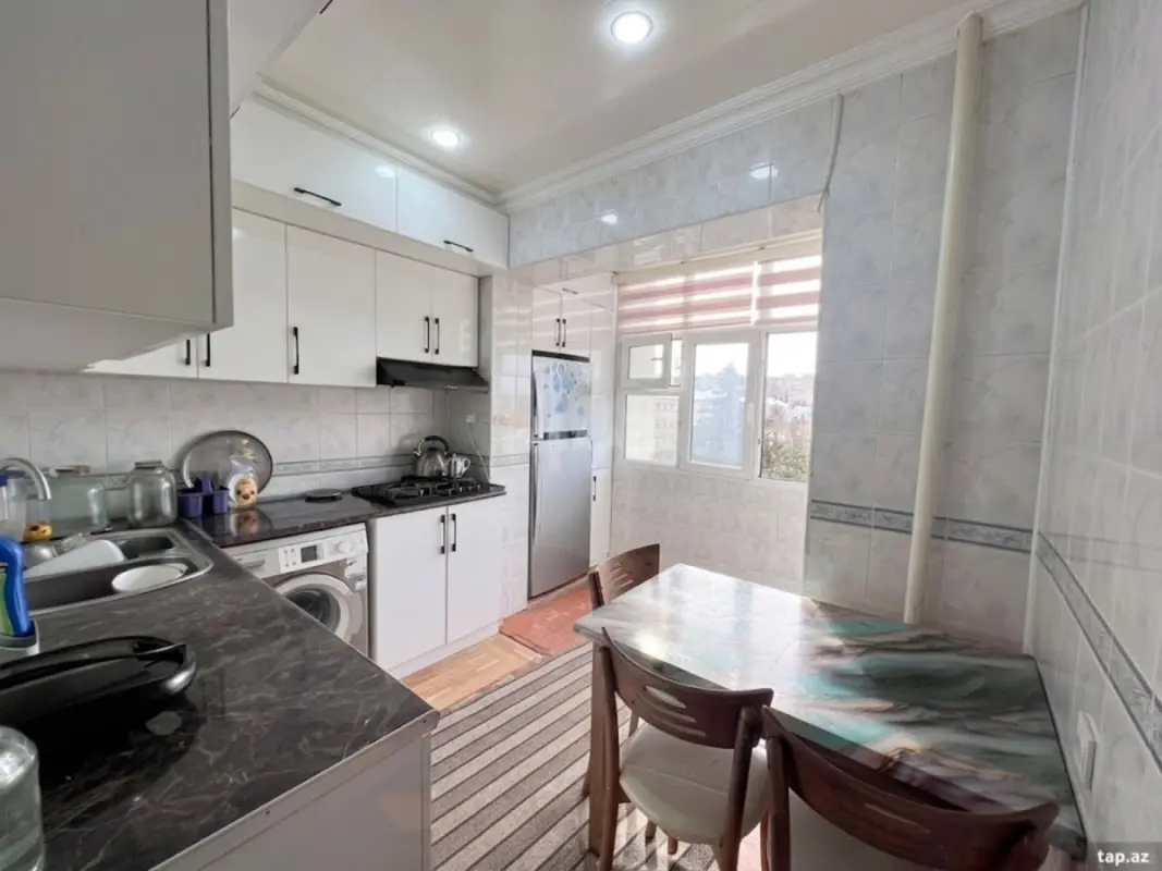 Satılır 4 otaqlı mənzil 112.8 m²