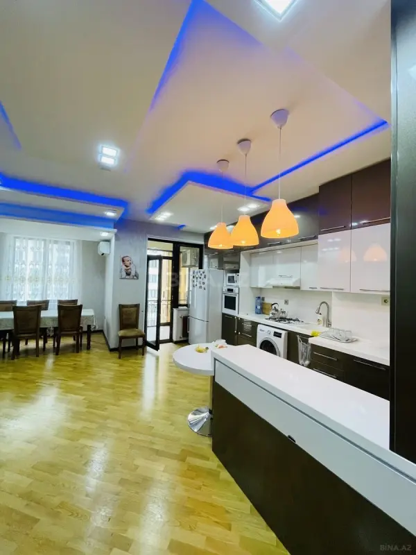 Kirayə verilir 2 otaqlı mənzil 100 m²
