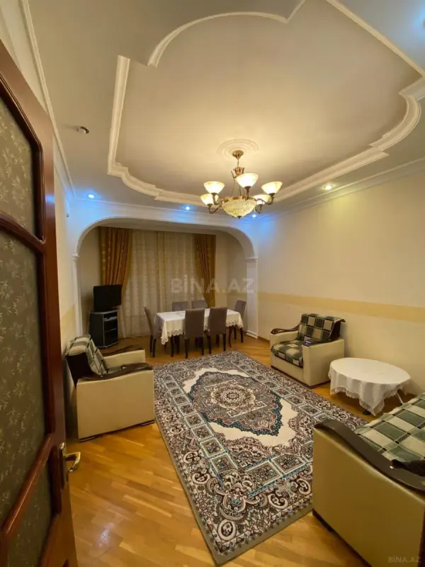 Kirayə verilir 3 otaqlı mənzil 120 m²