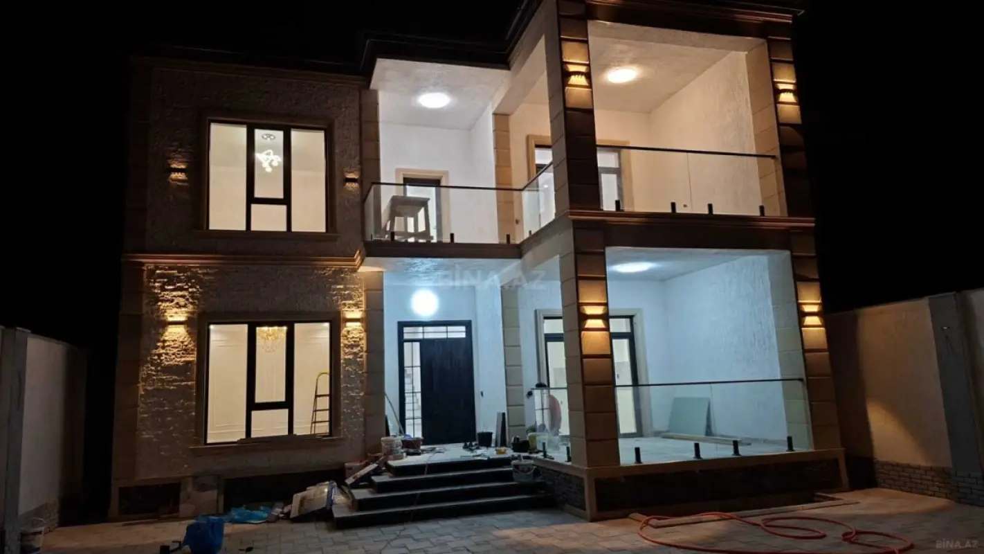 Satılır 5 otaqlı həyət evi 190 m²