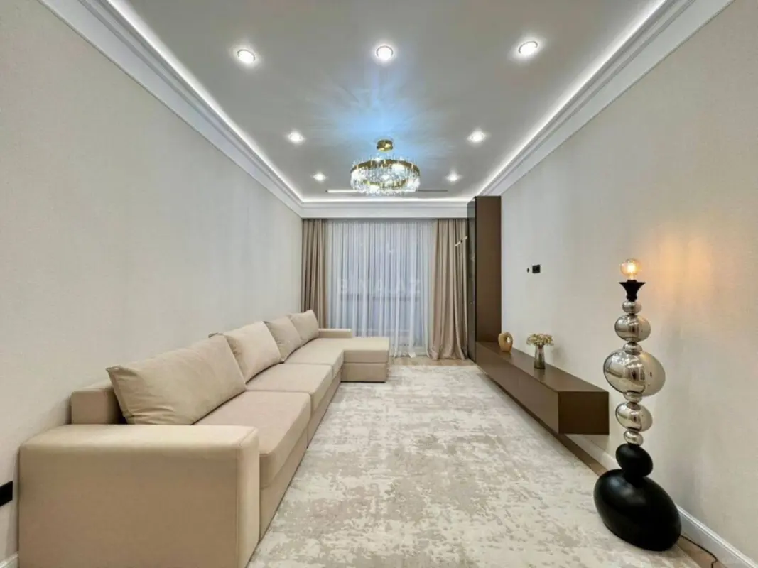 Kirayə verilir 2 otaqlı mənzil 80 m²