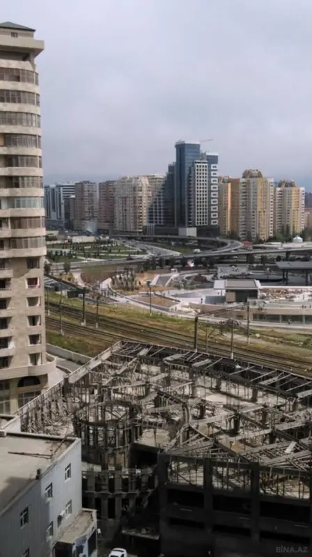 Satılır 3 otaqlı mənzil 110 m²