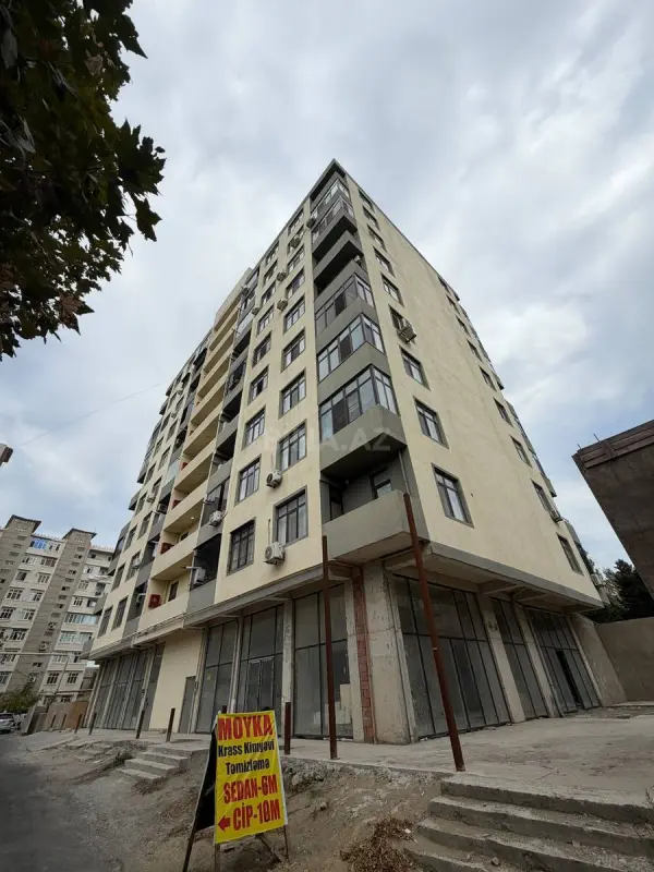 Satılır 3 otaqlı mənzil 128 m²