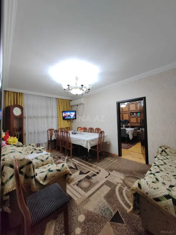 Satılır 5 otaqlı mənzil 120 m²