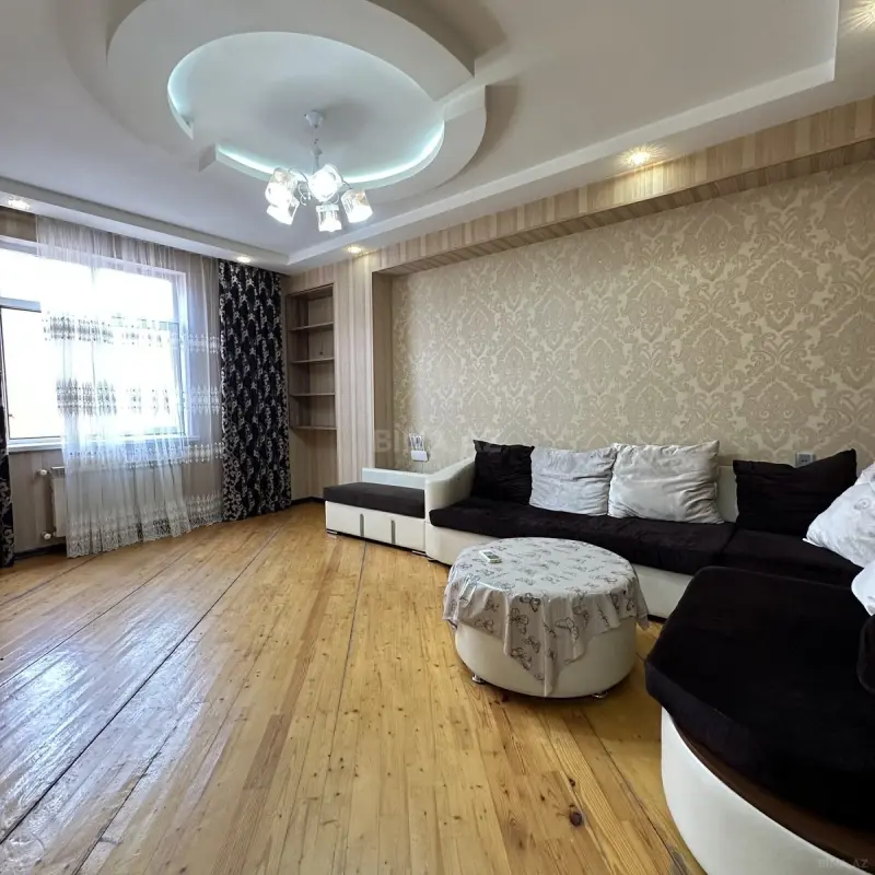 Satılır 2 otaqlı mənzil 42 m²