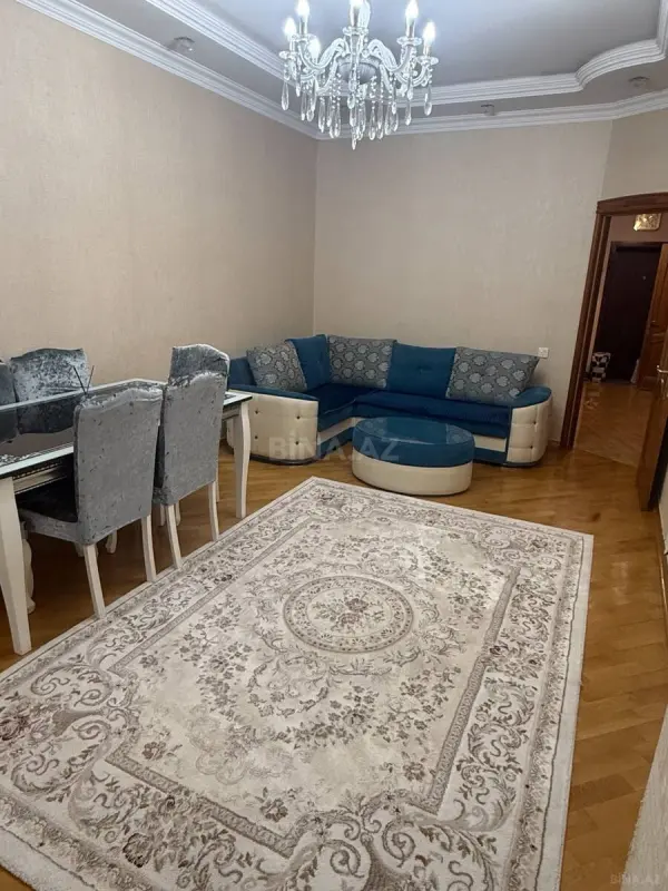 Kirayə verilir 2 otaqlı mənzil 70 m²