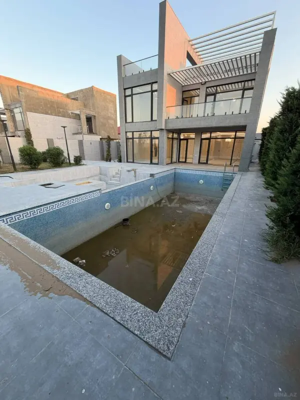 Satılır 6 otaqlı həyət evi 410 m²