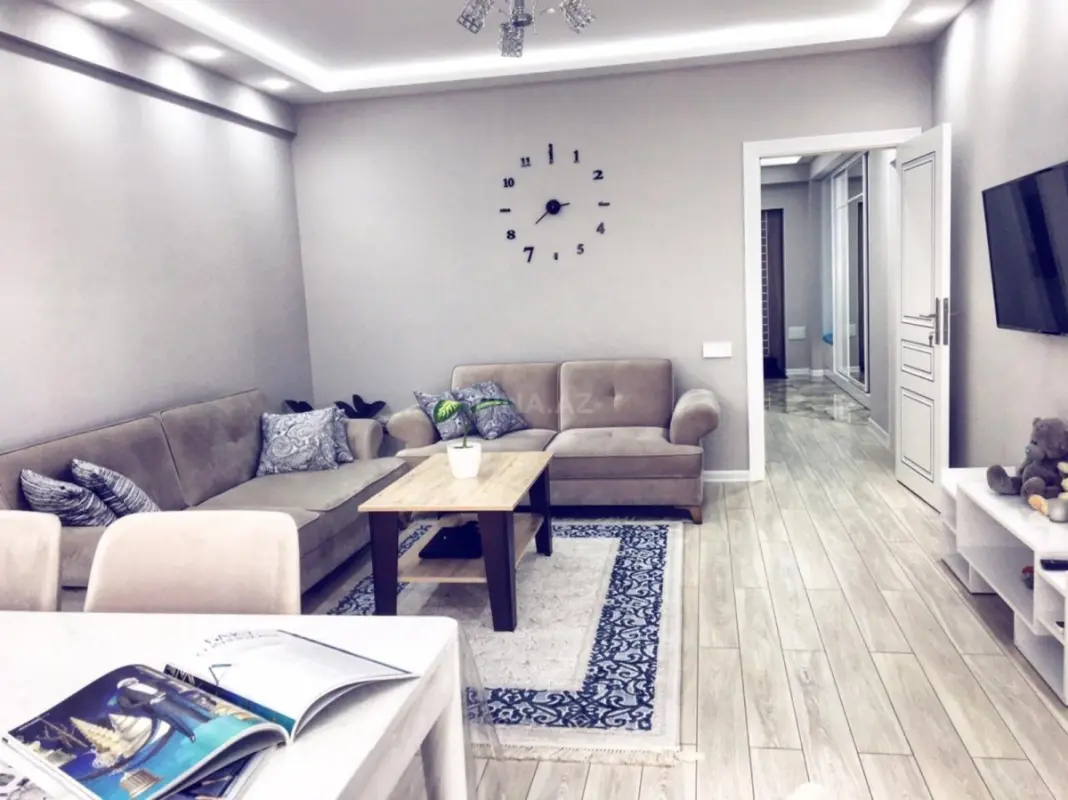 Satılır 2 otaqlı mənzil 74 m²