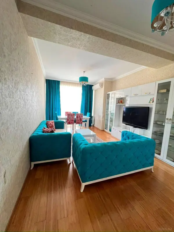 Satılır 3 otaqlı mənzil 95 m²