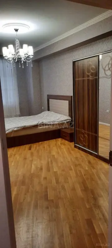 Kirayə verilir 2 otaqlı mənzil 80 m²