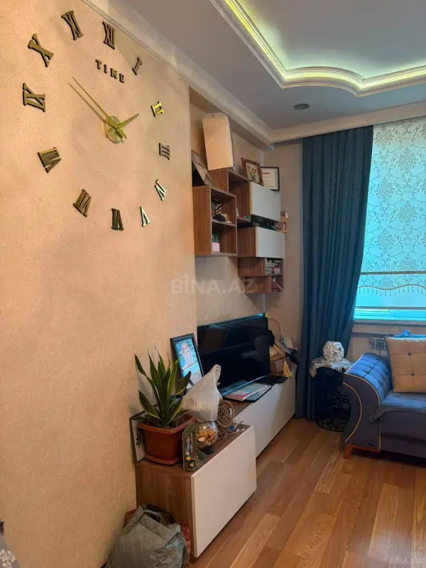 Satılır 2 otaqlı mənzil 65 m²