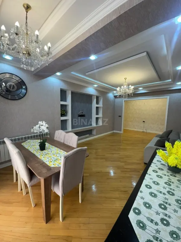 Kirayə verilir 4 otaqlı mənzil 155 m²