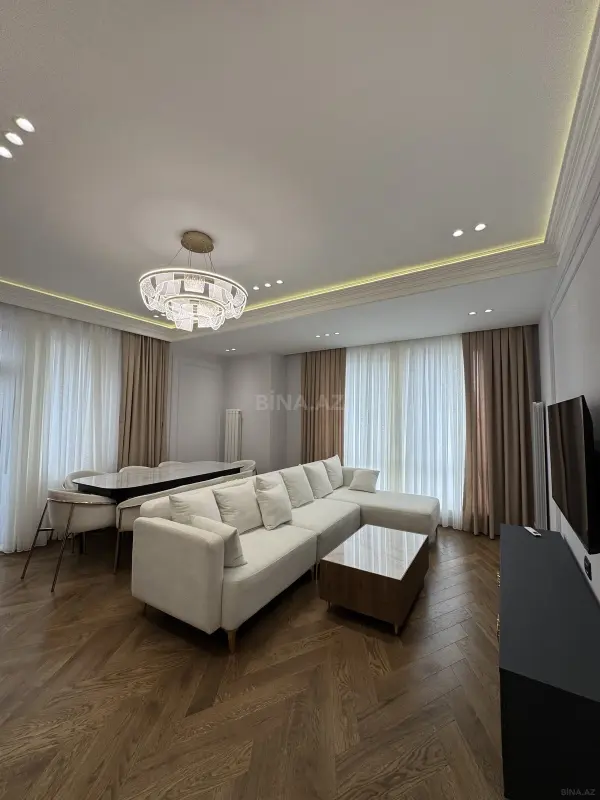 Satılır 3 otaqlı mənzil 112 m²