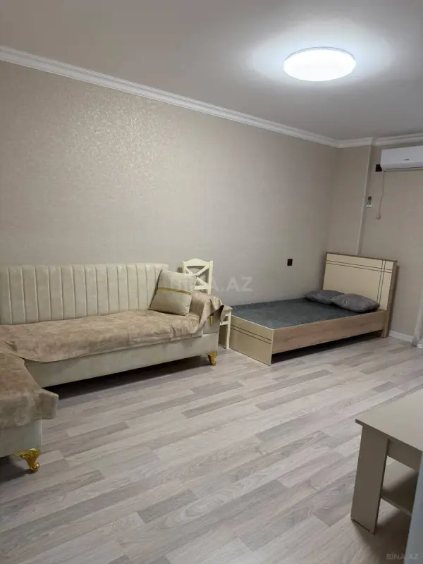Kirayə verilir 2 otaqlı mənzil 50 m²