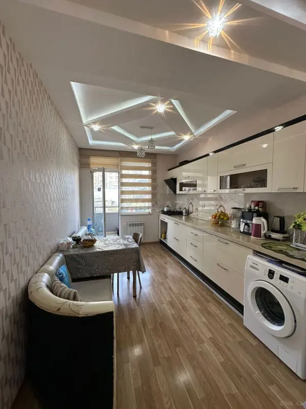 Satılır 3 otaqlı mənzil 107 m²