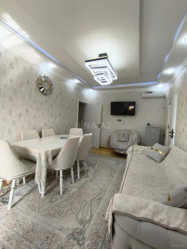 Kirayə verilir 2 otaqlı mənzil 50 m²