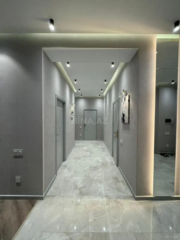 Kirayə verilir 3 otaqlı mənzil 130 m²