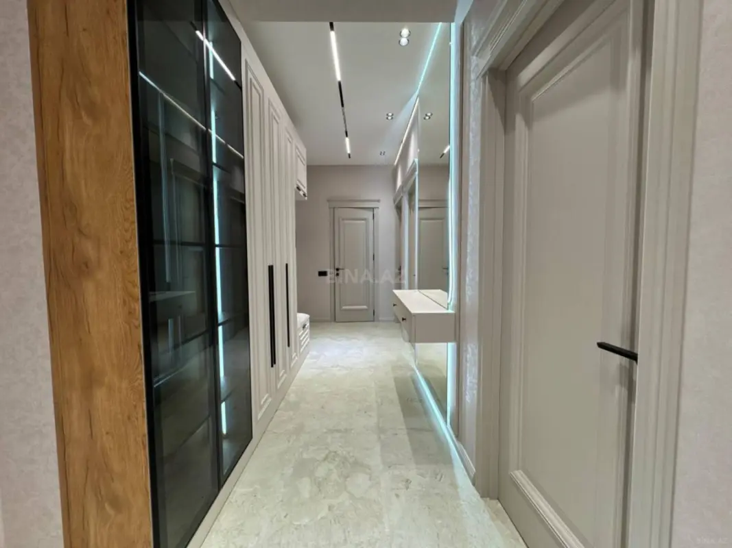 Satılır 3 otaqlı mənzil 87 m²