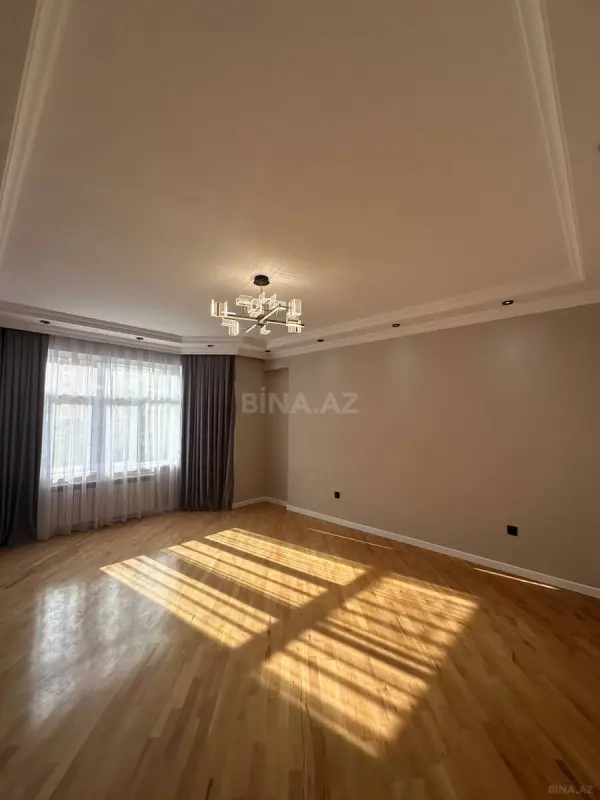 Satılır 2 otaqlı mənzil 68 m²
