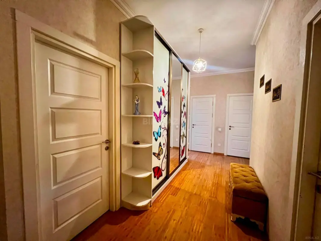 Satılır 3 otaqlı mənzil 93 m²