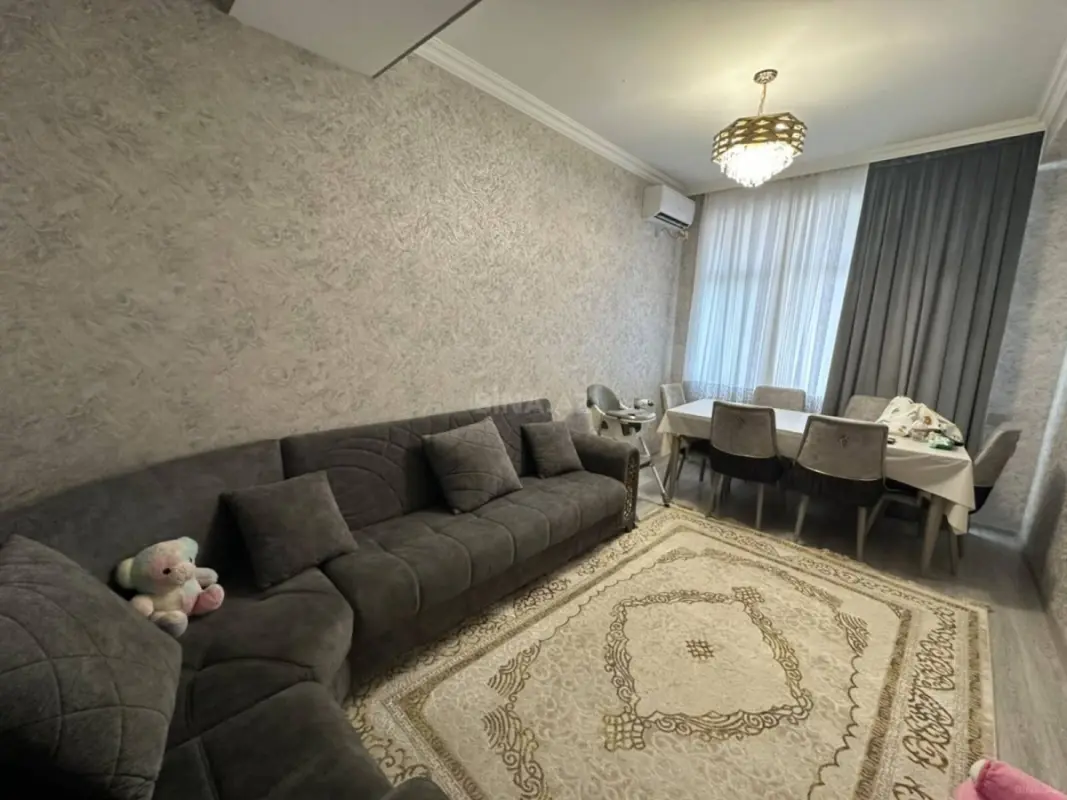 Satılır 2 otaqlı mənzil 63 m²