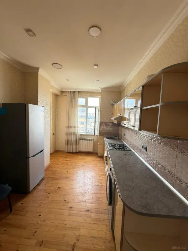 Satılır 3 otaqlı mənzil 106 m²