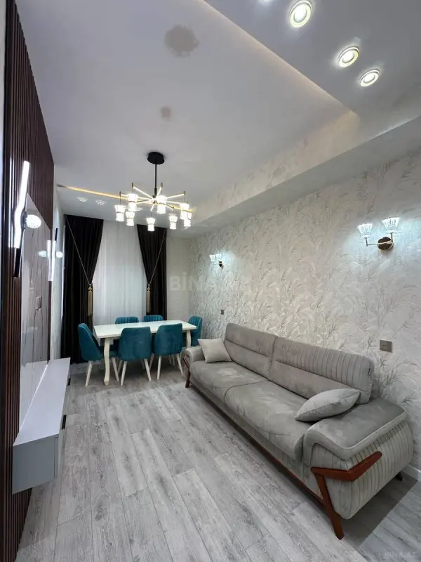 Satılır 2 otaqlı mənzil 85 m²