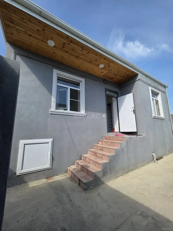 Satılır 3 otaqlı həyət evi 1000 m²