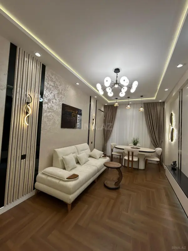 Satılır 2 otaqlı mənzil 74 m²