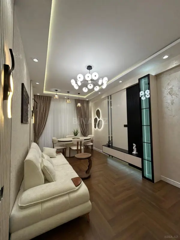 Satılır 2 otaqlı mənzil 72 m²