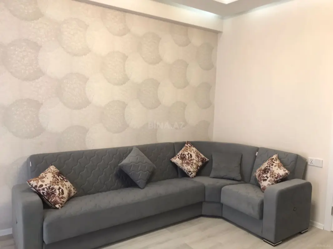 Kirayə verilir 2 otaqlı mənzil 90.1 m²