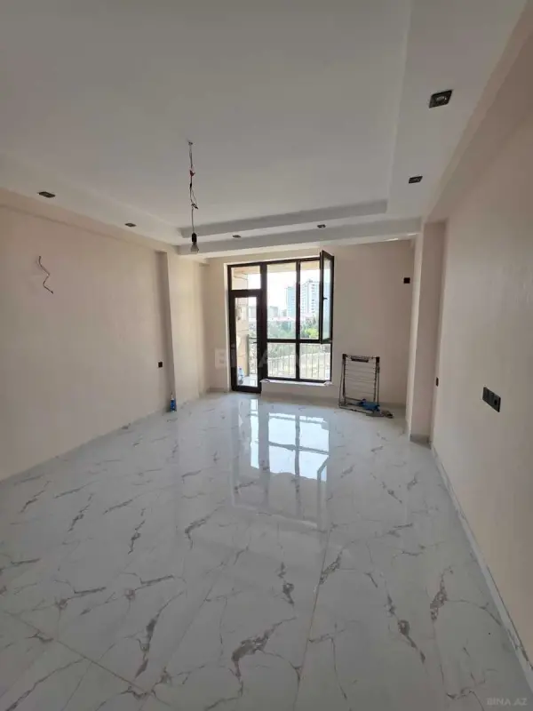 Satılır 2 otaqlı mənzil 68 m²