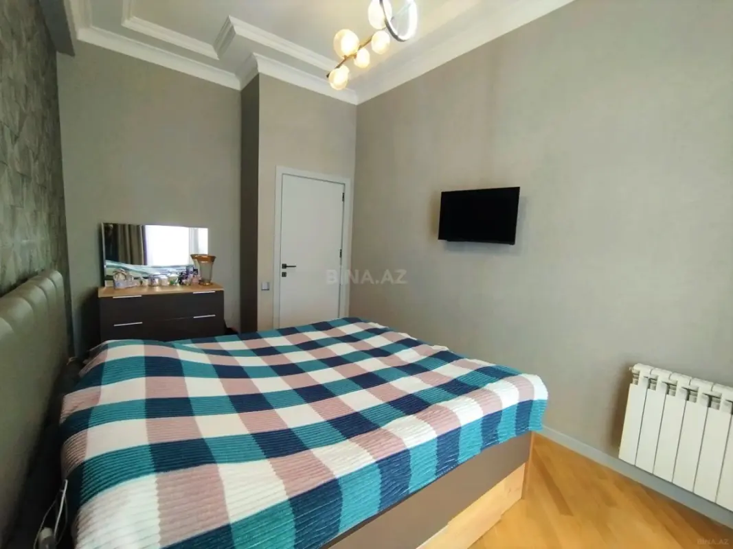 Kirayə verilir 2 otaqlı mənzil 62 m²