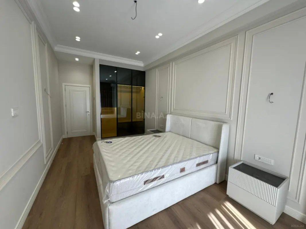 Satılır 2 otaqlı mənzil 79.3 m²