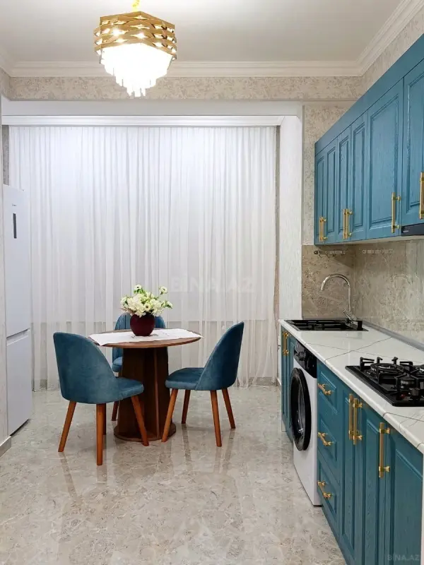 Kirayə verilir 2 otaqlı mənzil 80 m²