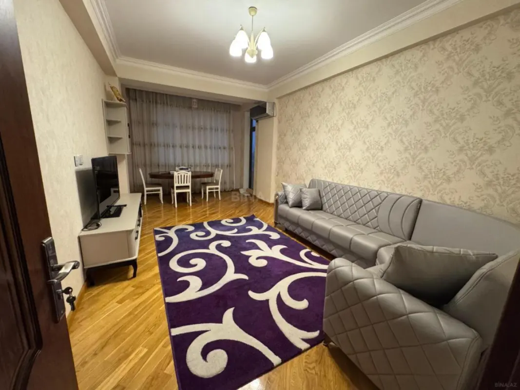 Kirayə verilir 2 otaqlı mənzil 114 m²