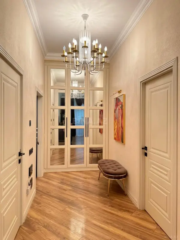Satılır 2 otaqlı mənzil 72 m²