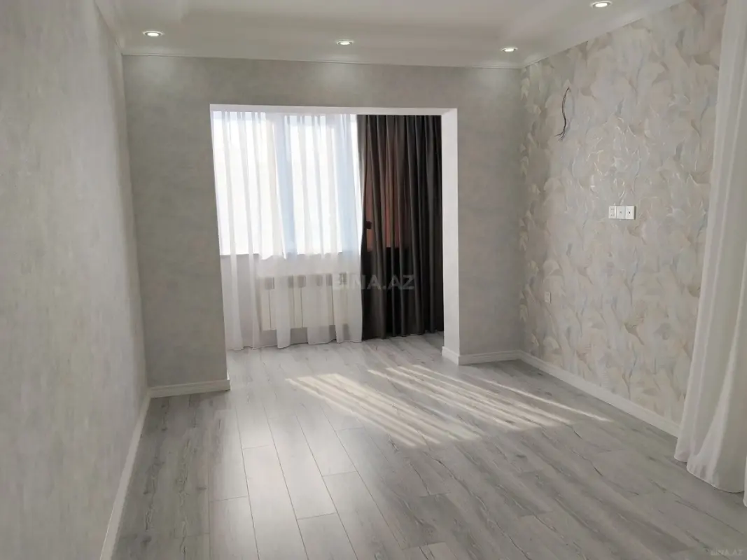 Satılır 2 otaqlı mənzil 62 m²