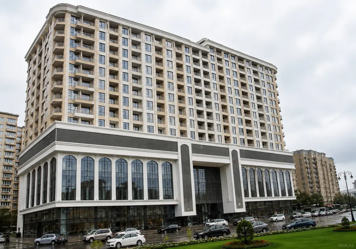 Kirayə verilir 4 otaqlı mənzil 181 m²