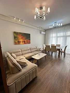 Kirayə verilir 3 otaqlı mənzil 140 m² — Bakı 3 otaq 140.00 m²