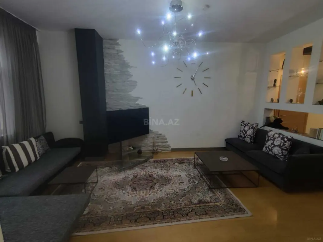 Kirayə verilir 2 otaqlı mənzil 100 m²