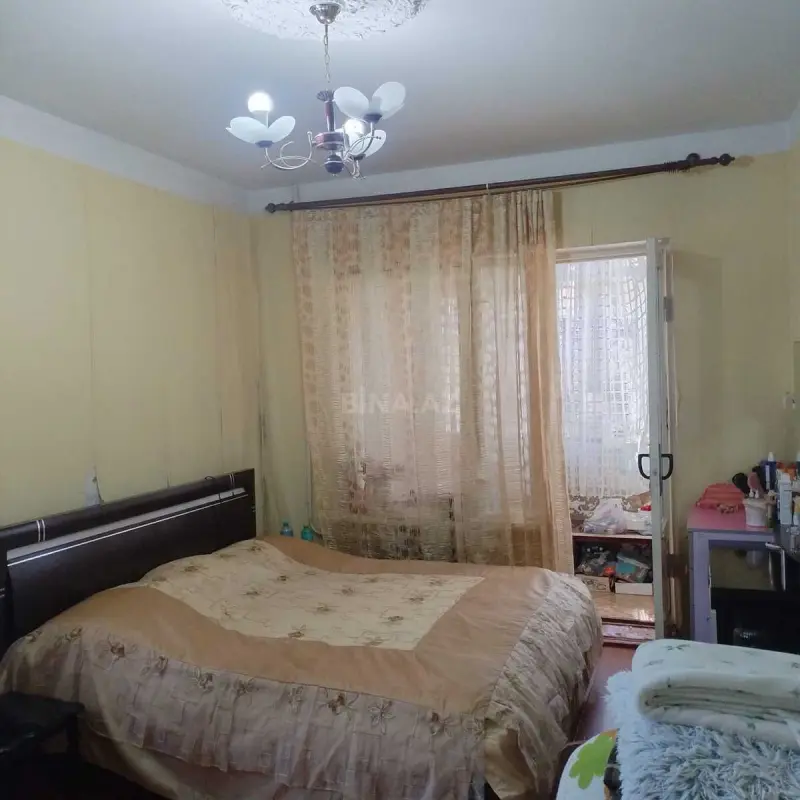 Satılır 1 otaqlı mənzil 40 m²