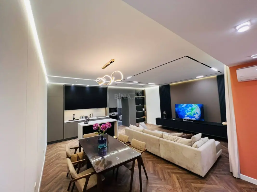 Kirayə verilir 2 otaqlı mənzil 96 m²