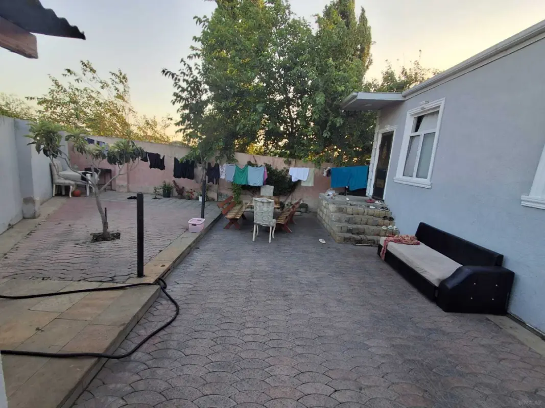 Satılır 4 otaqlı həyət evi 120 m²