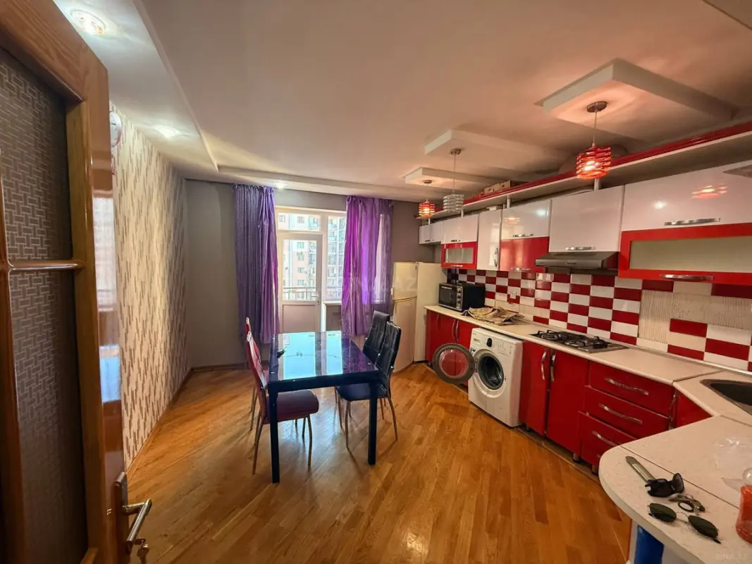 Kirayə verilir 3 otaqlı mənzil 97 m²