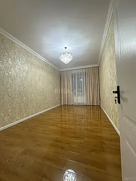Satılır 3 otaqlı mənzil 80 m² — Bakı, Memar Əcəmi yanı 3 otaq 80.00 m²